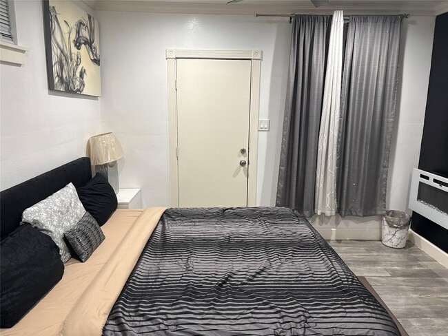 Photo - 3021 Gray St