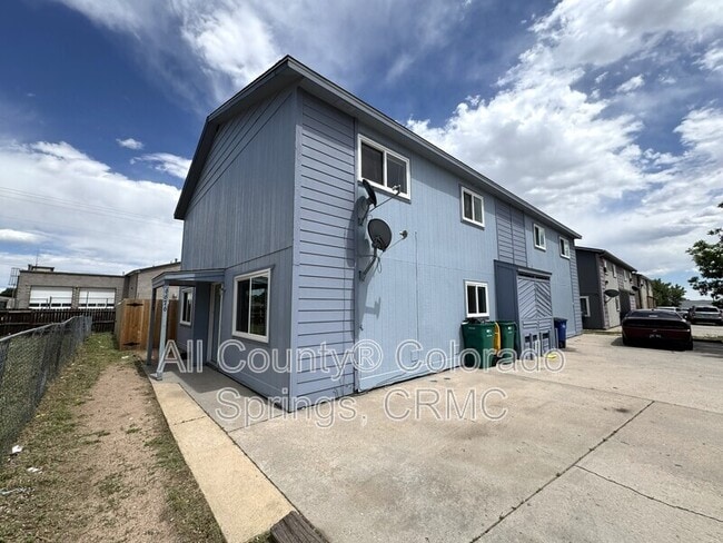 Building Photo - 6676 Provincial Dr