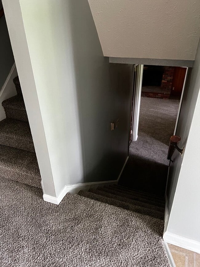 Photo - 669 Bishop Dr