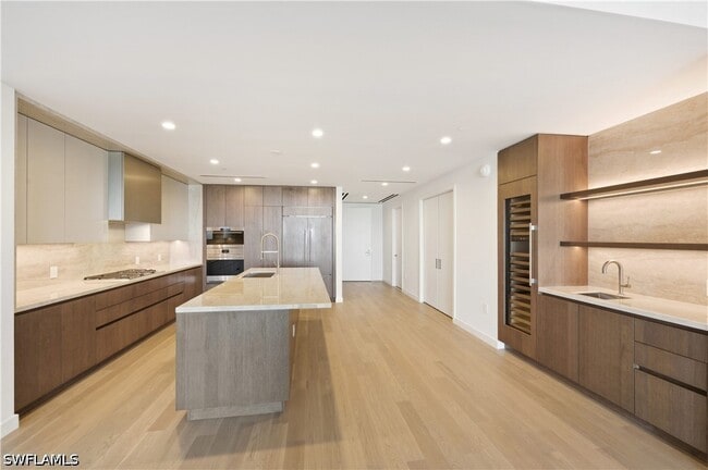 5100 SEAGRASS Blvd Unit 705
