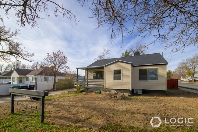 Photo - 7808 S 1000 E Unidad 1