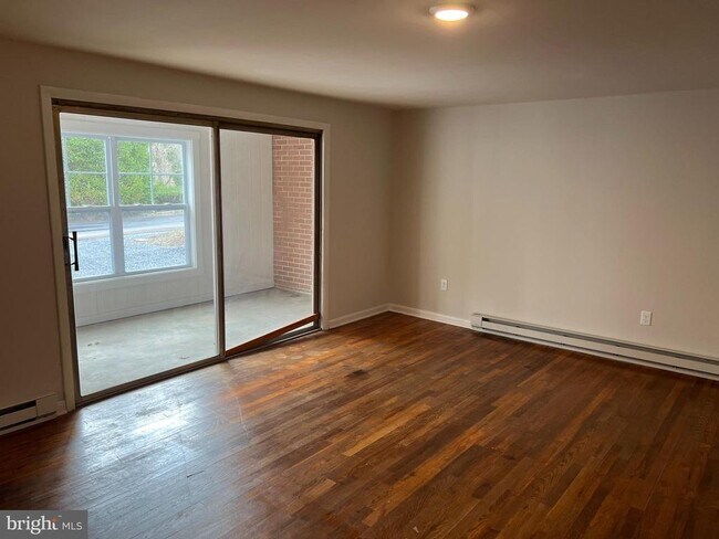 Photo - 156 Tower Circle Unidad 2