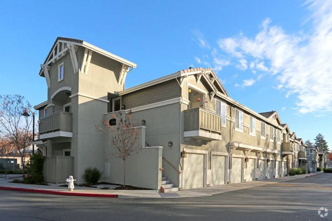 Garages - Rose Garden Apartments