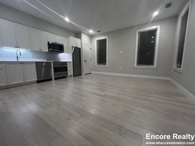 Photo - 197 Green St Unit 401