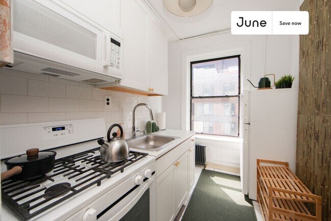 824 9th Ave Unit 5RS