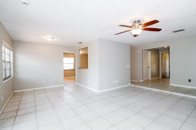 Photo - 3222 Las Brisas Dr