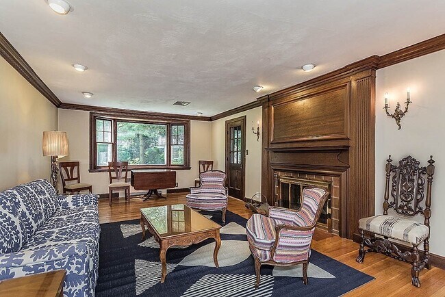 Photo - 244 Clifton St Unidad 0