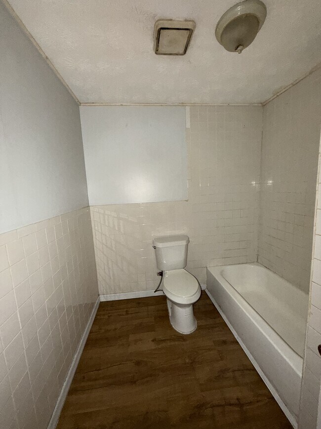 Photo - 5691 Atlee Ave