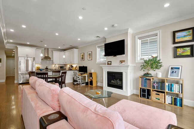 Photo - 205 W 8th St Unidad 5A