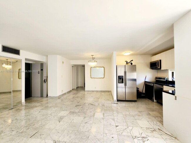 Photo - 16919 N Bay Rd Condo Unit 521