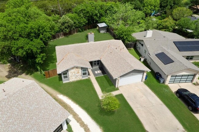 Photo - 606 Elderberry Cove