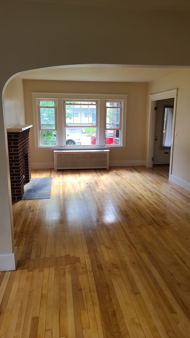 Photo - 60 Richmond Ave Unit 1