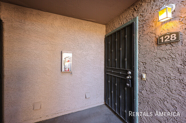 Photo - 623 W Guadalupe Rd Condo Unit 128