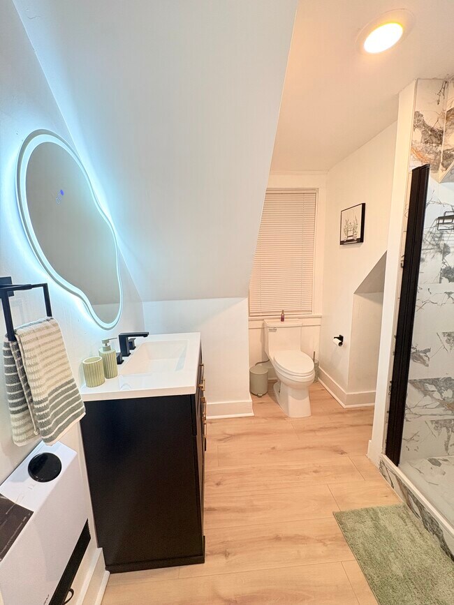 Photo - 1136 Wood Ave