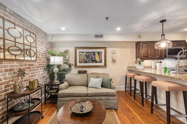 Photo - 157 Calhoun St Unidad 202