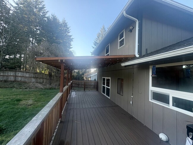 Photo - Charming Puyallup Home – Spacious & Updated