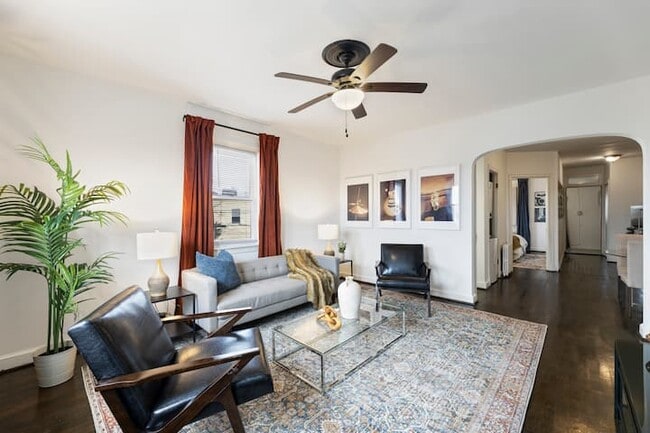 Building Photo - Music