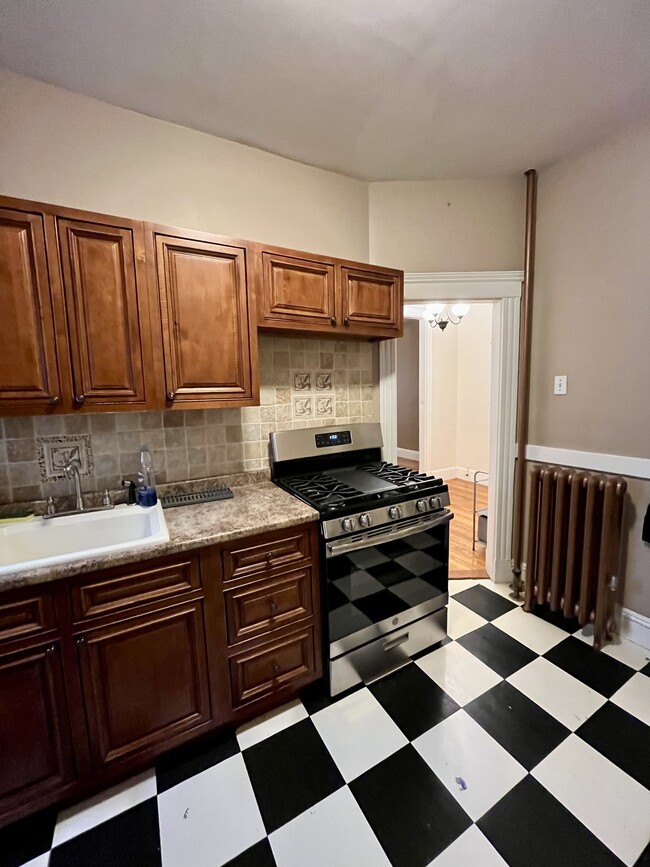 Building Photo - 59 Lanark Rd Unit 3