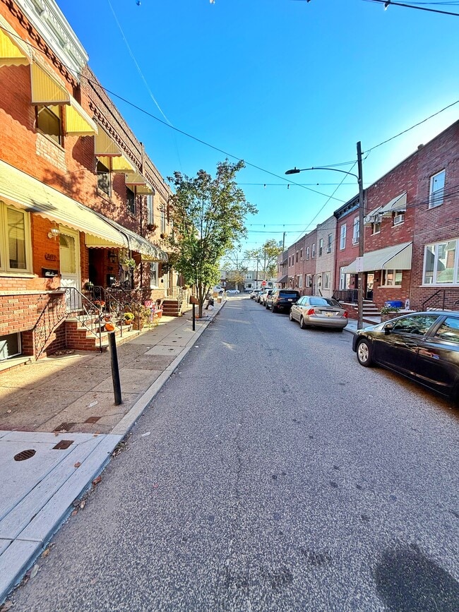 Building Photo - 2635 S Bouvier St