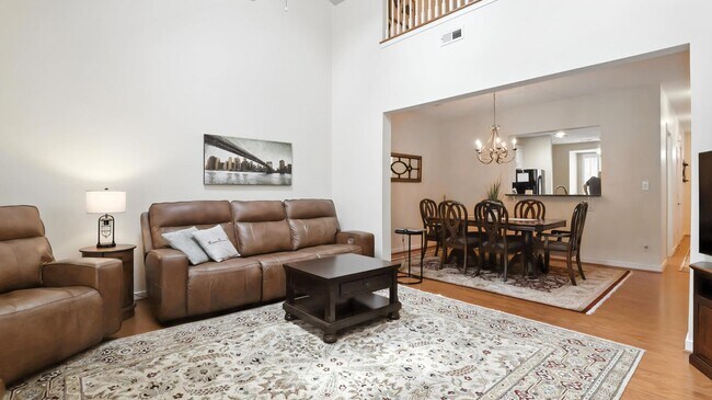 Photo - Charming 3 Bed, 2.5 Bath Condo in Midlothi...