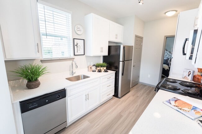 Photo - Skybrook Apartments