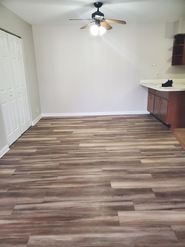 Photo - 7437 Hazelcrest Dr