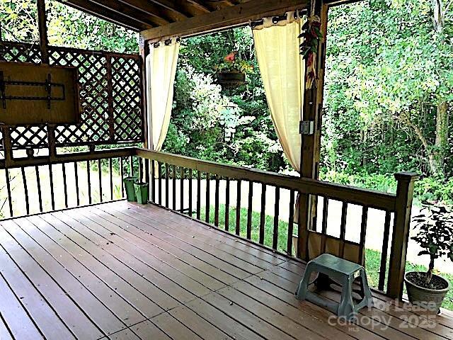 Photo - 1913 Thorn Crest Dr