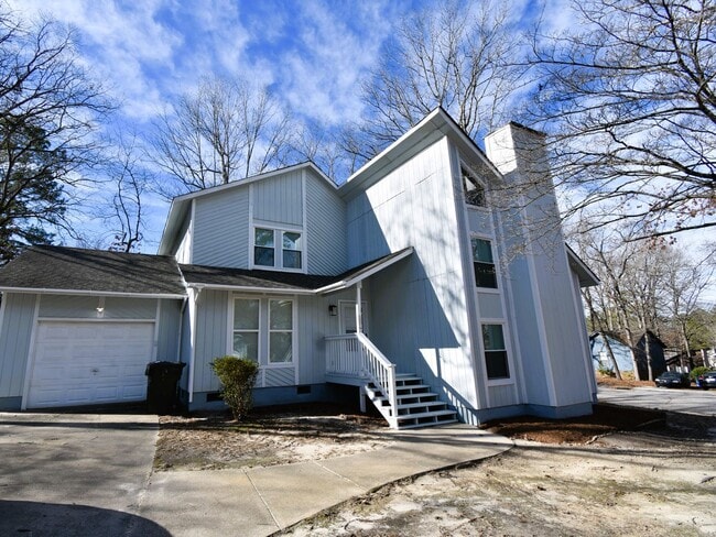 Building Photo - COMING SOON-3 BEDROOM 2 BATHROOM - NO PETS