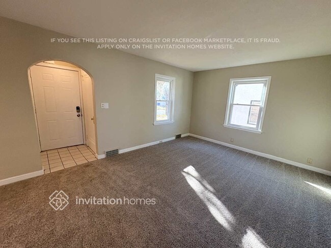 Photo - 1923 Arlington Ave E