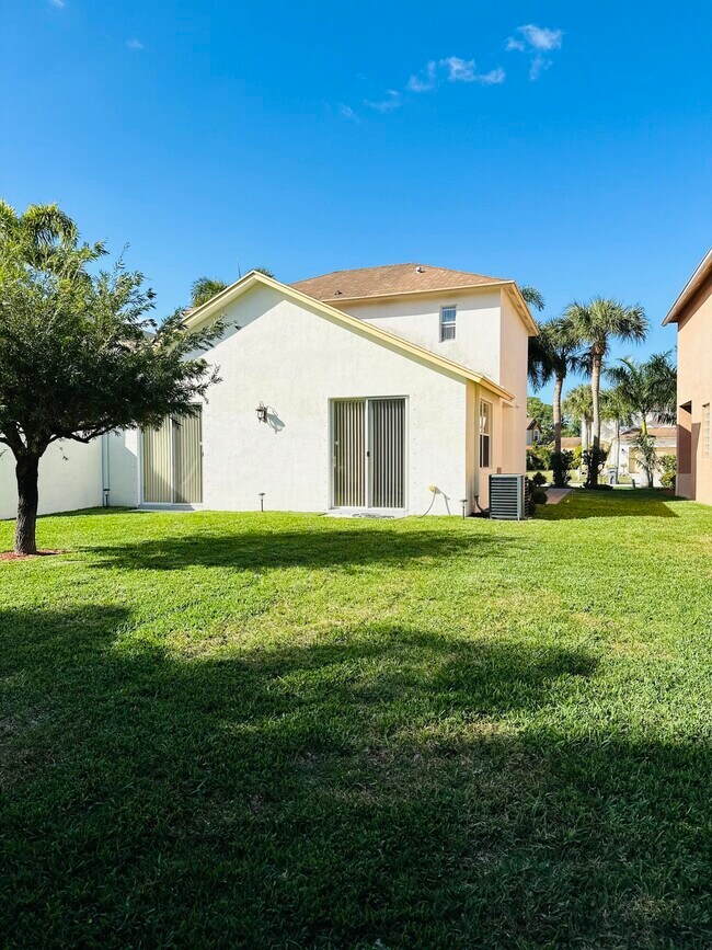 5780 Azalea Cir