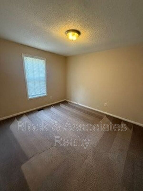 Photo - 1819 Saddlewood Ct Unit Apt B