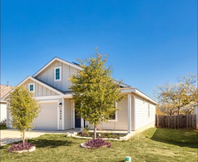 Photo - 10226 Robbins Bluff