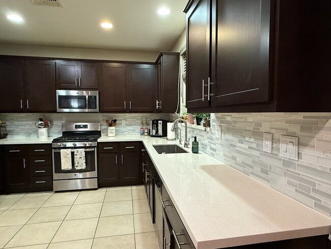 Photo - 4 Bedroom, 3 Bathroom