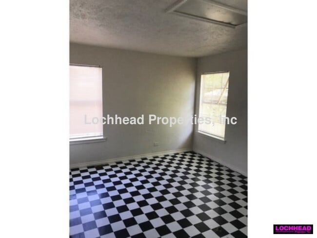 Photo - 1 bedroom duplex!!!! Dallas!