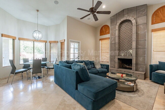 Photo - 9910 E Sutton Dr