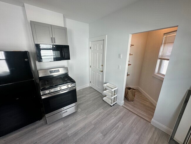 Photo - 63 Webster Ave Unit 3T