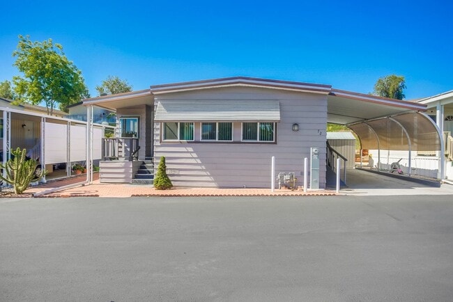 Photo - 55+ Mobile Home Community, 2 Bedroom + Sunroom