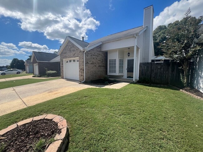 2708 Swallow Ln