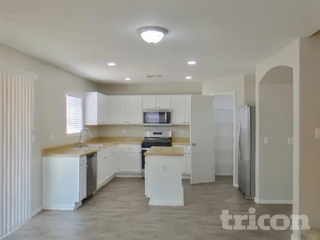 Photo - 4102 S 62nd Ln