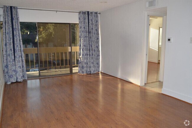 Building Photo - 12100 Melville Dr Unit 206B Rental