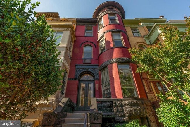 Photo - 2117 N St NW Apartment Unit 2