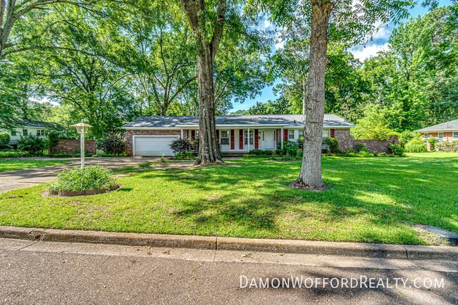 Photo - 1431 Brecon Dr House