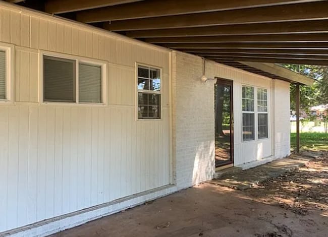 Photo - Coming soon 6/26/26- Well maintained 3 bedroom/1 bathroom in a lovely established neighborhood..