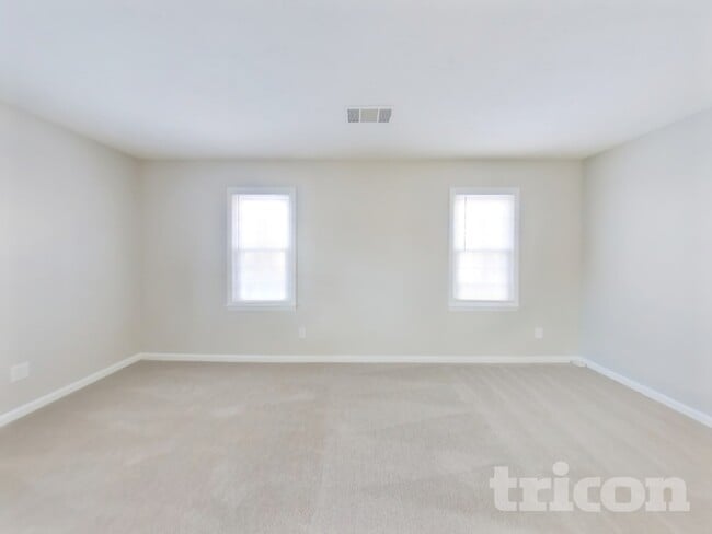 Photo - 2796 Mountbery Dr