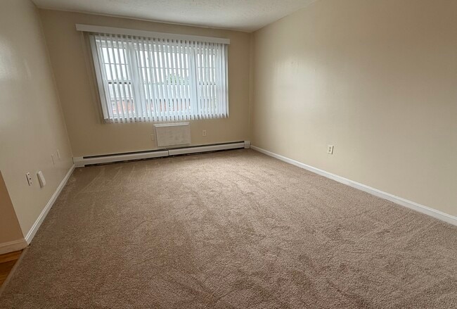 Building Photo - 41 Glenn Rd Unit B1 Rental