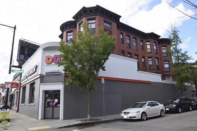 Photo - 1914 Beacon St Unit 1