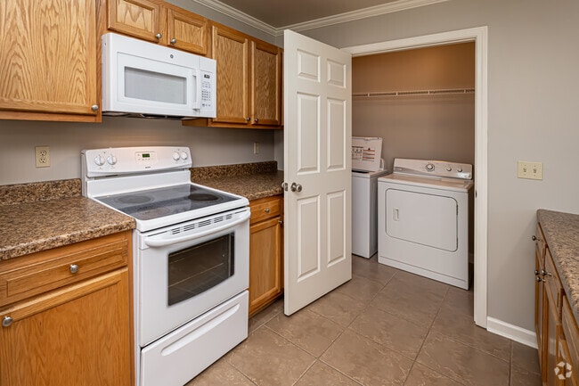 2BR, 2BA - 1,080SF - Kitchen/Laundry Room