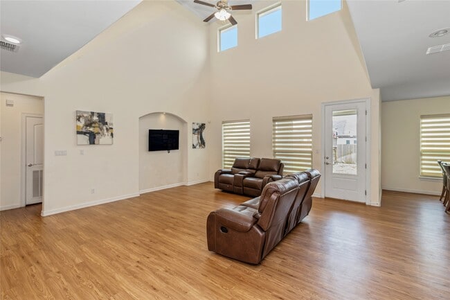 Photo - 2016 Santa Fe Cir