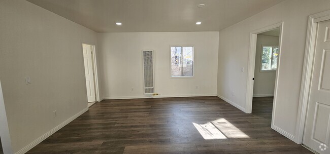 Building Photo - 403 Griswold St Unit C Rental