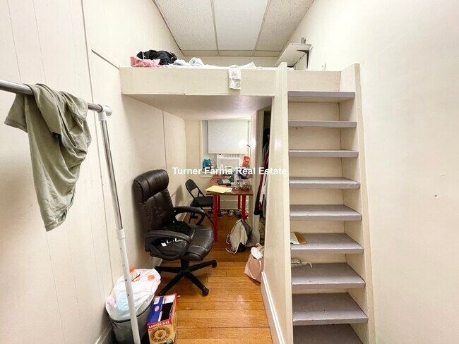 Photo - 17 Aberdeen St Unit 2